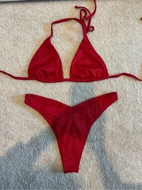Hollister Red Ribbed Triangle Bikini Set